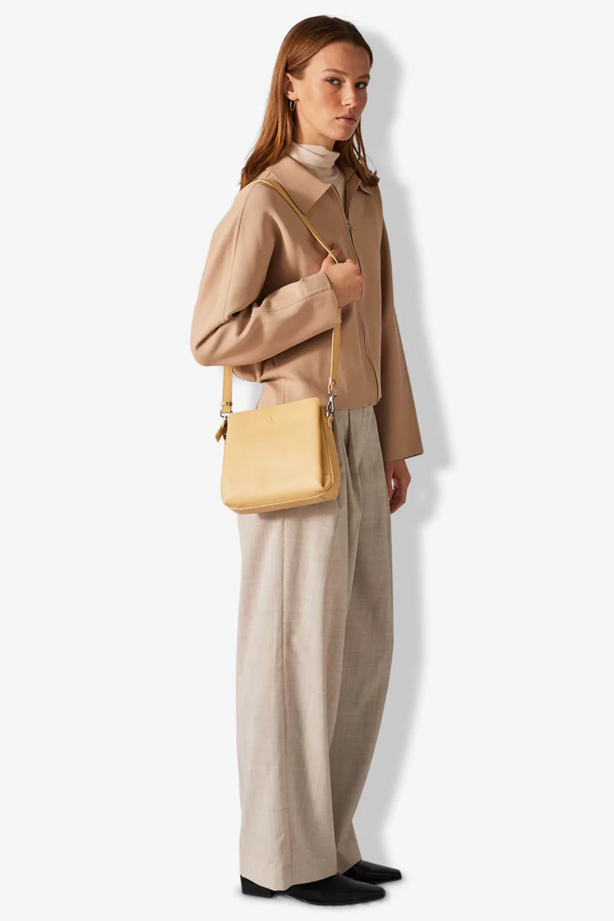 Adax Cormorano Shoulder Bag Sia Sunflower Outlet