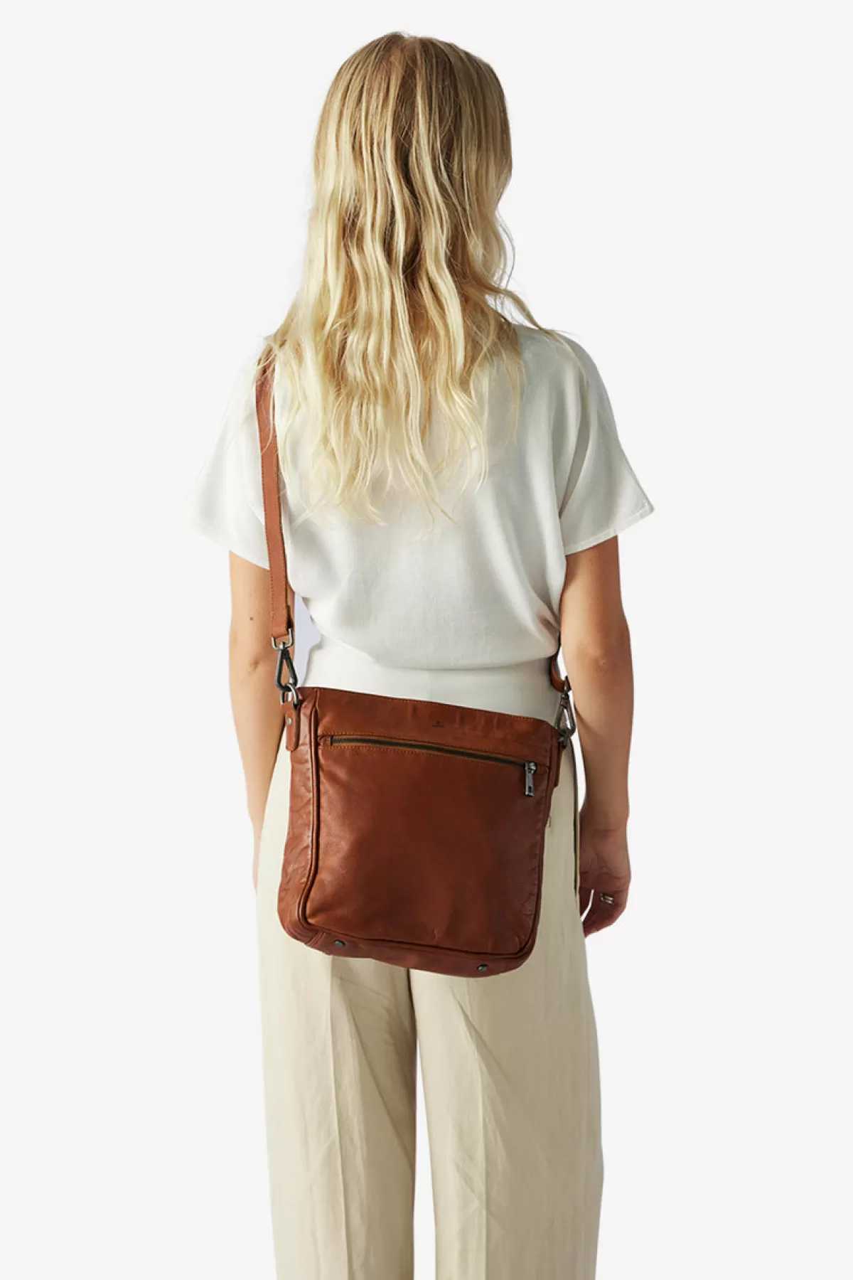 Adax Pixie Shoulder Bag Thyra Cognac Flash Sale