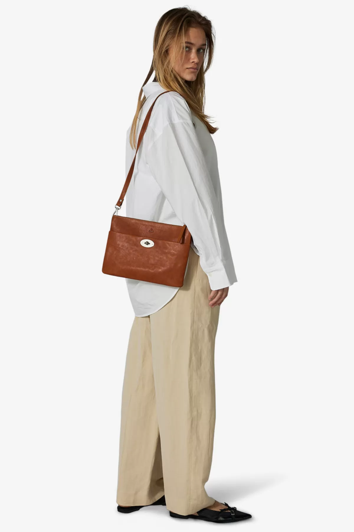 Adax Ravenna Shoulder Bag Gulla Cognac Best Sale
