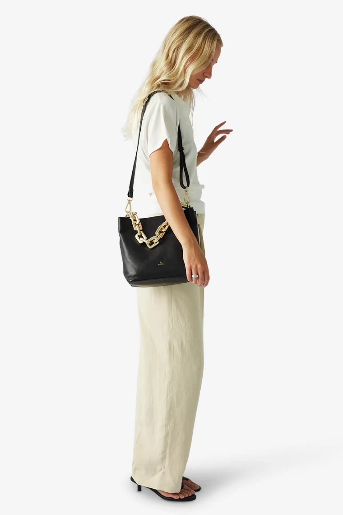 Adax Sorano Shoulder Bag Dahlia Black Outlet